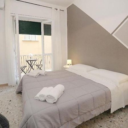 casa Margherita Apartment Napoli Bagian luar foto