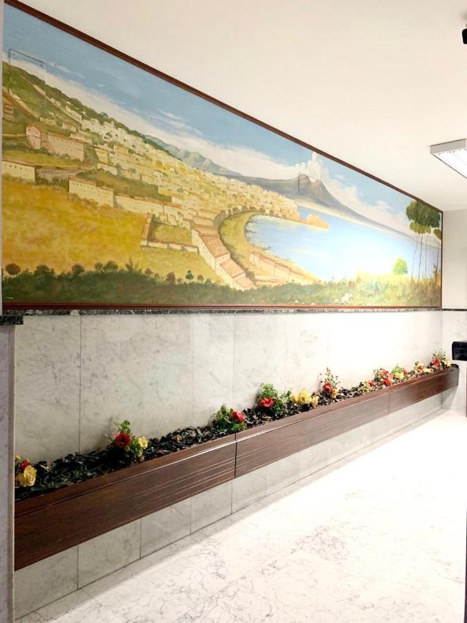 casa Margherita Apartment Napoli Bagian luar foto