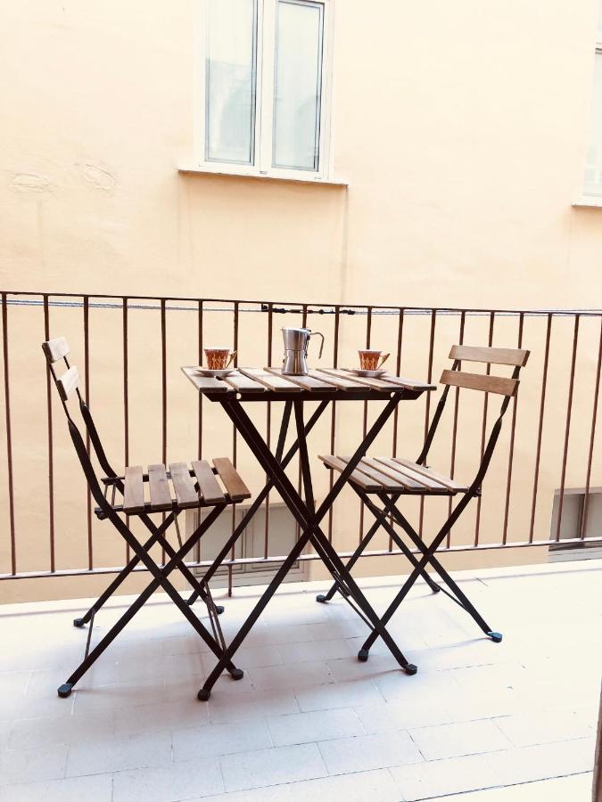 casa Margherita Apartment Napoli Bagian luar foto