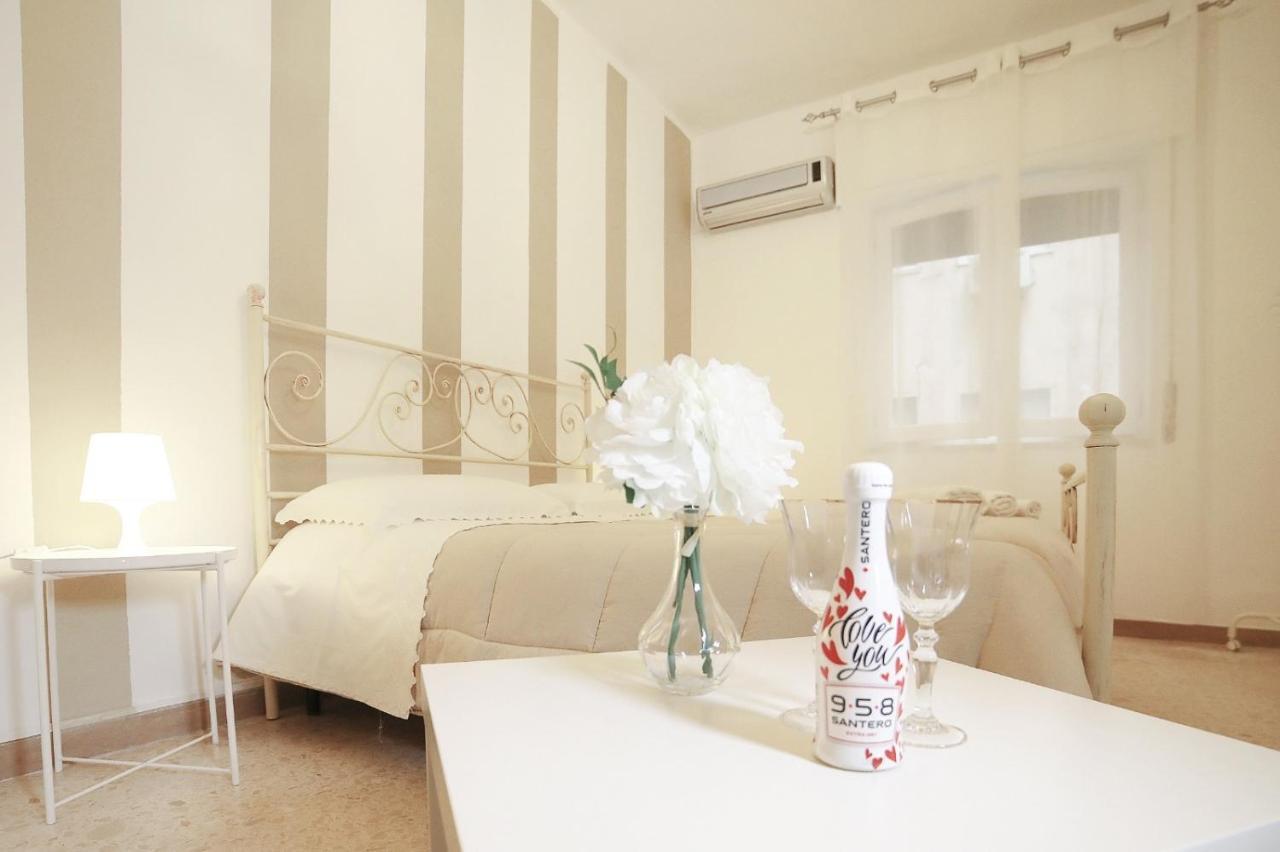 casa Margherita Apartment Napoli Bagian luar foto