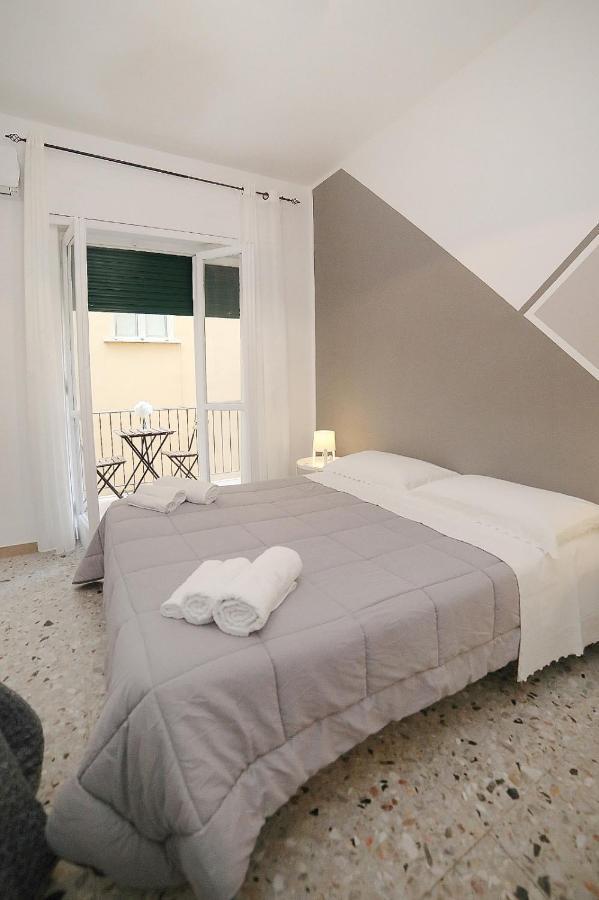 casa Margherita Apartment Napoli Bagian luar foto