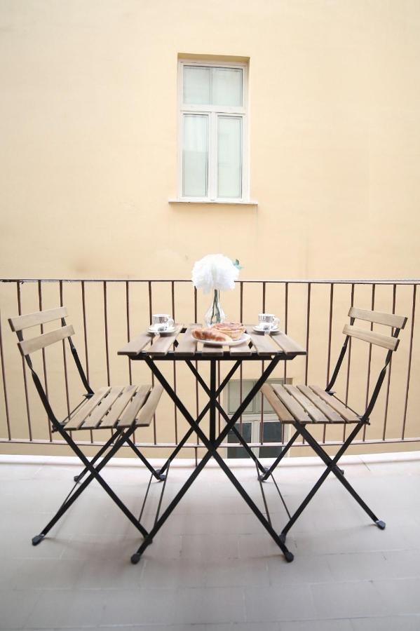 casa Margherita Apartment Napoli Bagian luar foto