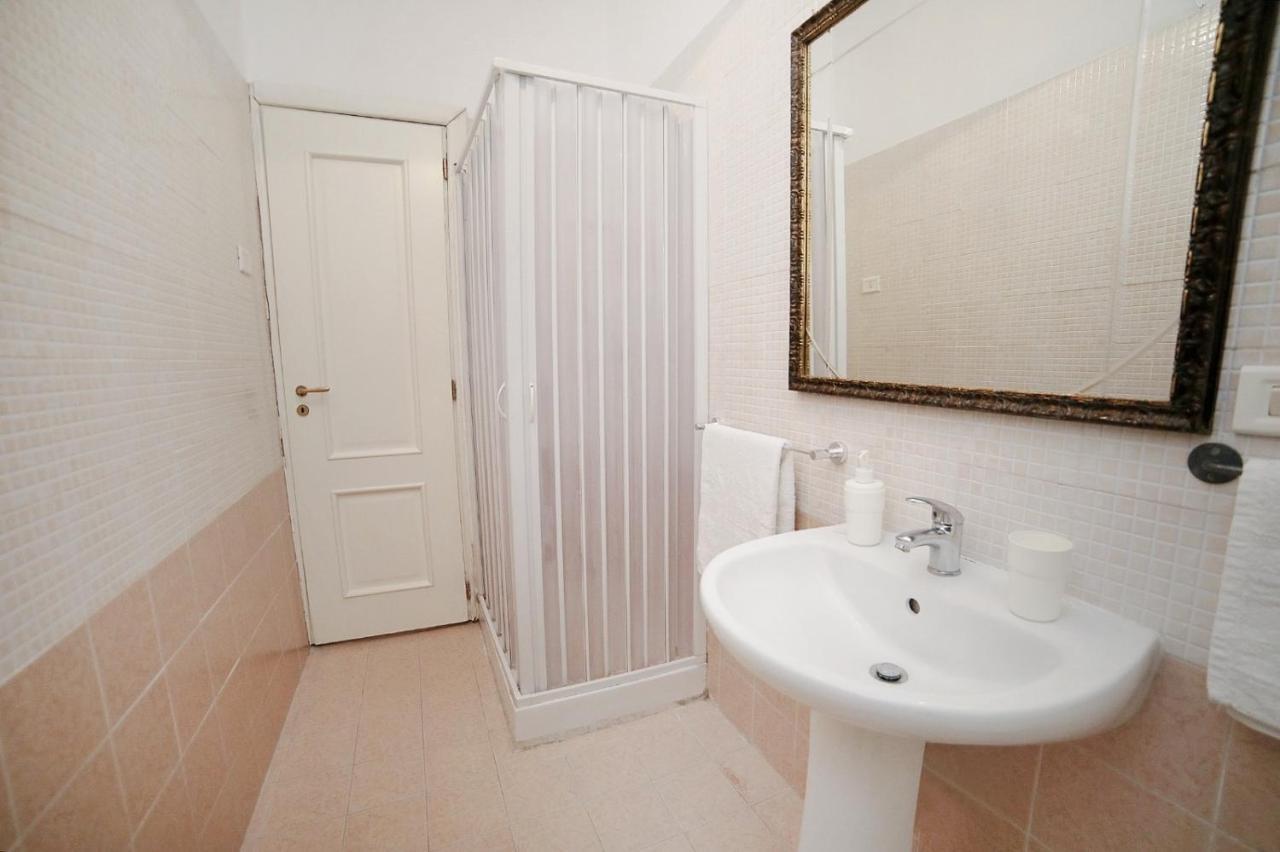 casa Margherita Apartment Napoli Bagian luar foto