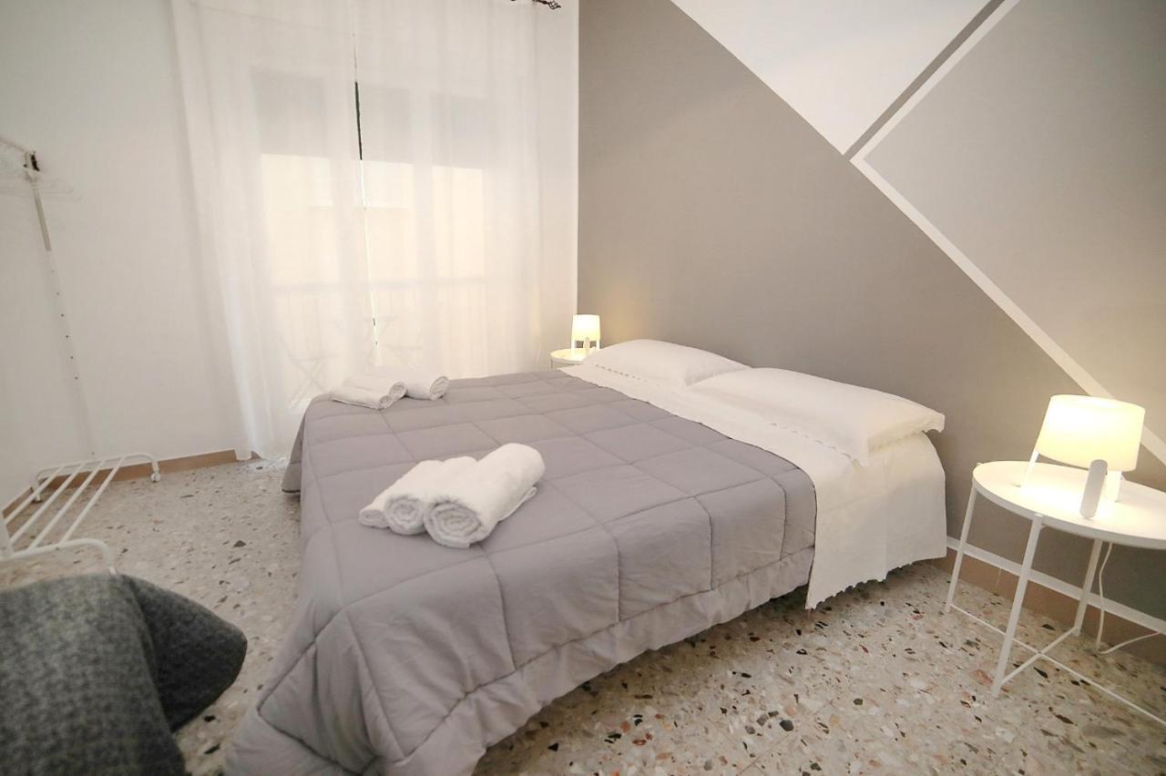 casa Margherita Apartment Napoli Bagian luar foto