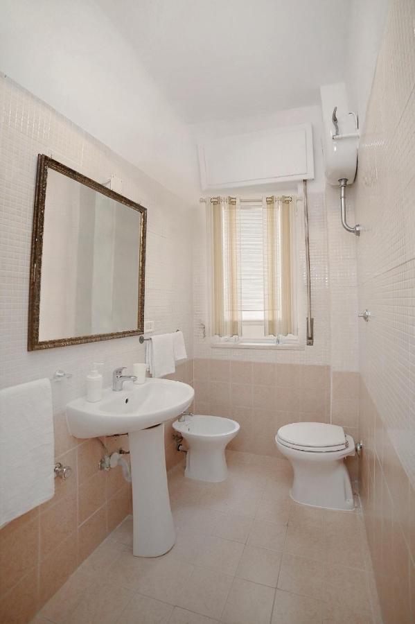 casa Margherita Apartment Napoli Bagian luar foto