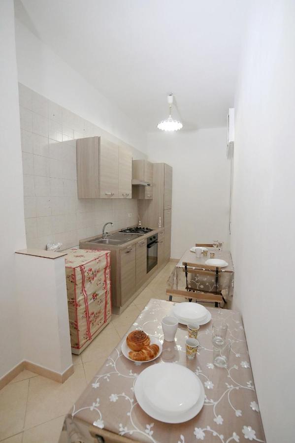 casa Margherita Apartment Napoli Bagian luar foto